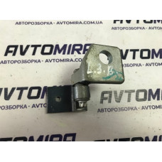 Петля двери задней левой верхняя Opel Corsa D HB 5дв. 2006-2014 13181937